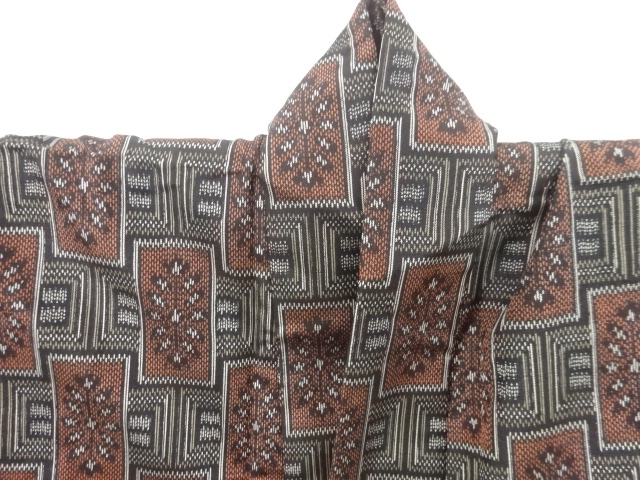  抽象模様織り出し西陣伝承紬着物アンサンブル